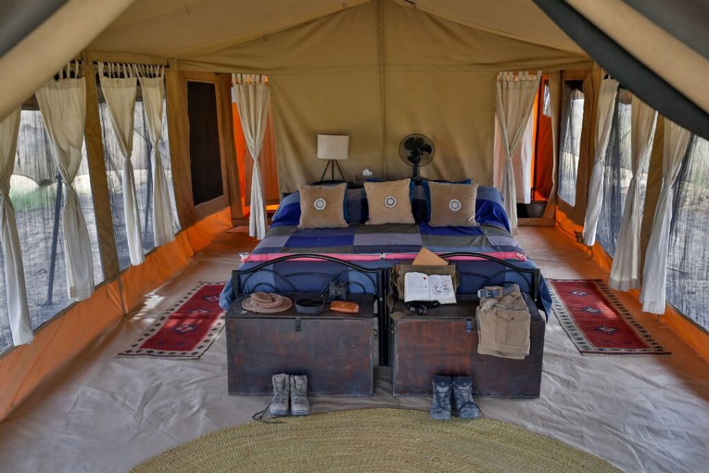 Accomodation (4)