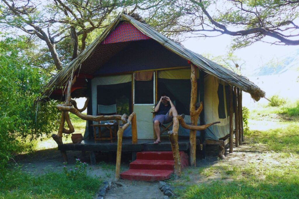 Accomodation (6)